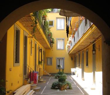 Rione VI Parione Apartment | Sweet Campo de Fiori