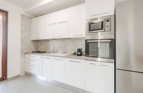 Zona XIX Casal Morena Apartment | Swimming Pool + BBQ + Covered Parking Space + Metro A + Air Conditioning