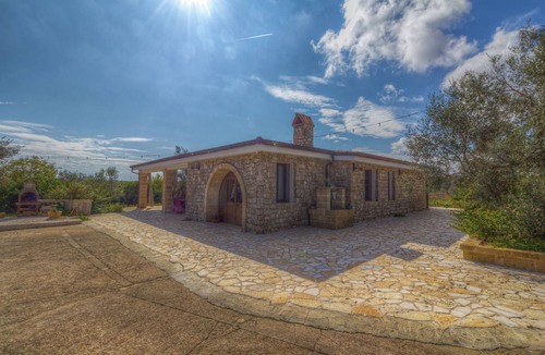 Tiggiano Villa | Tenuta Le Chiuse: 2 Exclusive Villas with Spa & Pool Retreat