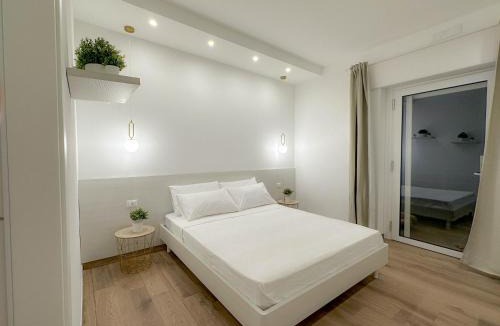 Terracina Apartment | Tenuta57 - NUOVISSIMO B&B - IMMERSO NELLA TRANQUILLITÀ - POCHI MINUTI DAL MARE DI TERRACINA - PRIVATE PARKING - FREE WI-FI