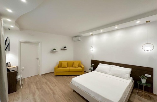 Terracina Apartment | Tenuta57 - NUOVISSIMO B&B - IMMERSO NELLA TRANQUILLITÀ - POCHI MINUTI DAL MARE DI TERRACINA - PRIVATE PARKING - FREE WI-FI