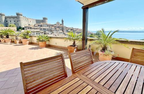 Lake Bracciano Apartment | Terrazza da Sogno con Vista su Castello e Lago