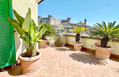 Lake Bracciano Apartment | Terrazza da Sogno con Vista su Castello e Lago