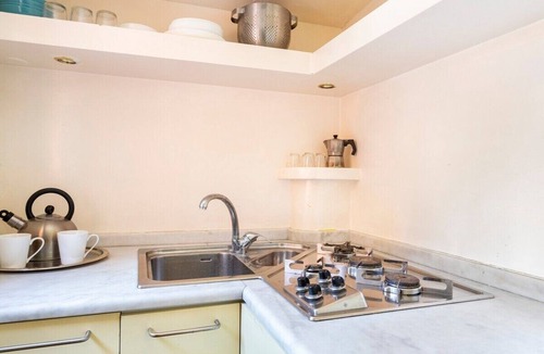 Rione III Colonna Apartment | Terrazzo Frattina Penthouse with terrace close to Spanish Steps