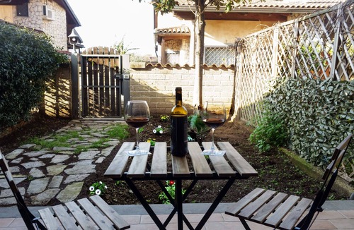 Zona XLV Castel di Guido Apartment | The red The whole accommodation.