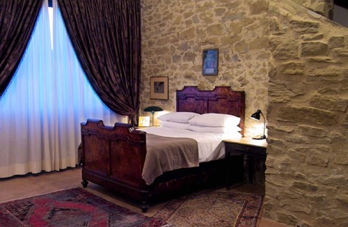 Marsciano House | The Barns - 5 people Casale Monticchio, a 17th century farmhouse