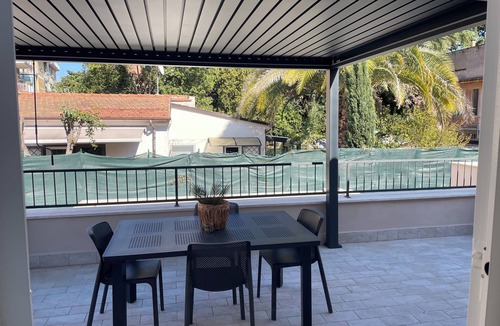 Aurelio Apartment | The Castelletto - Chic apartment