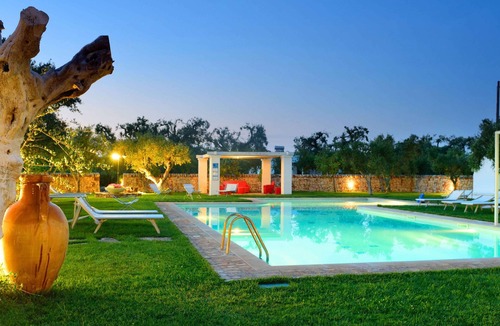 San Vito dei Normanni Villa | - THE COURT OF TRULLI - "VILLA ALLORO"