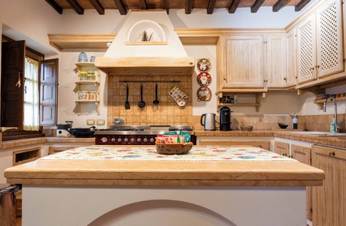 Panicale House | The Farmhouse "Poggio Del Pero" Is Situated In Panicale