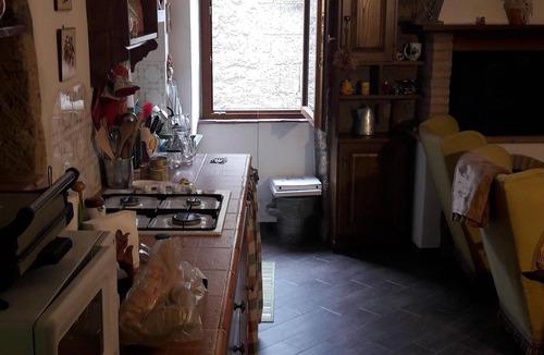 Pitigliano Apartment | The Green Door a medieval corner with all modern conveniences