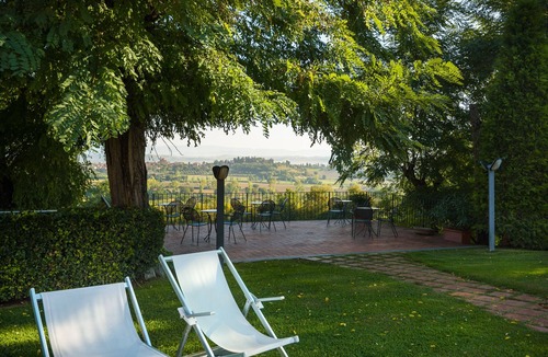 Acquaviva Apartment | The House of Oaks - Rustic