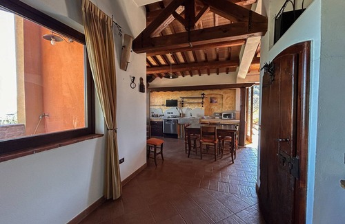 Bettona Apartment | The House of Song