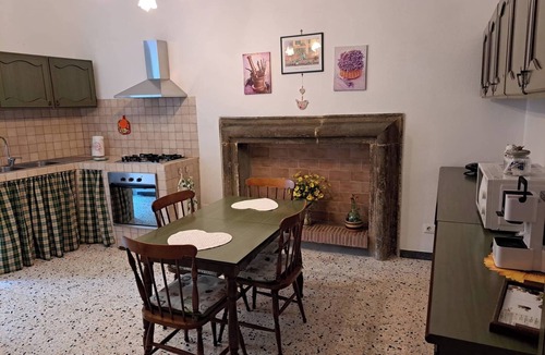 Lake Bracciano Apartment | The House Under the Castle