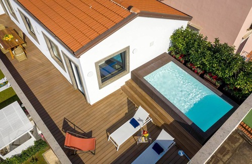 Sant'Agnello Villa | The Ivy Villa with garden, pool and jacuzzi