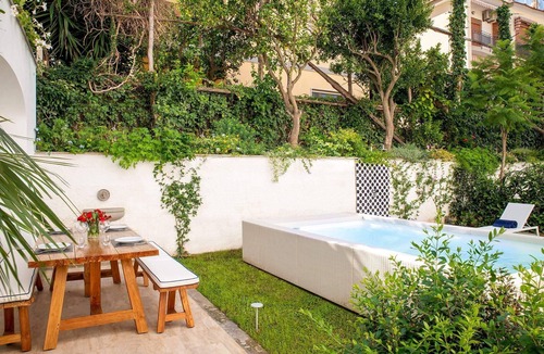 Sant'Agnello Villa | The Ivy Villa with garden, pool and jacuzzi