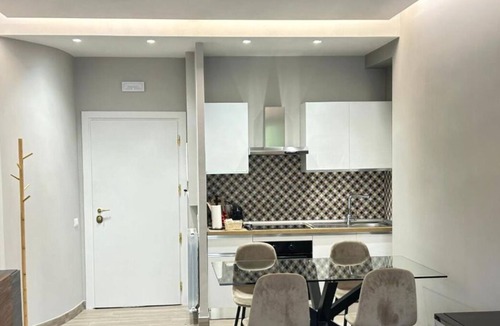 Aurelio Apartment | The Mansion of the Rooster