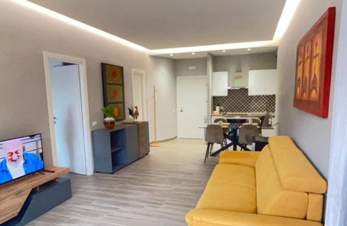 Aurelio Apartment | The Mansion of the Rooster