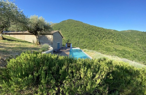 Polgeto House | The Sanctuary by Caimeli
