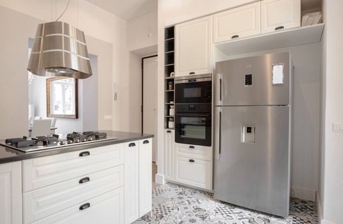 Vatican Apartment | The Vatican Roof Garden 3BD 4BT near Vatican Museum, San Peter, Subway.