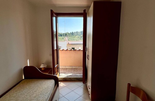 Defensola Apartment | Three-room apartment Vieste 700 meters from the beach
