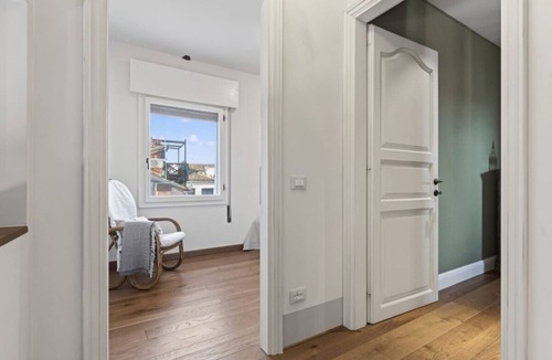 Cannaregio Apartment | Timeless Elegance in the heart of Rialto, Ghetto & Local Bacari