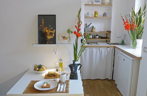 Chinatown Apartment | Tiny studio with AC and WiFi in fabulous Milano