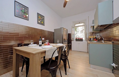 Aurelio Apartment | TM APARTMENT