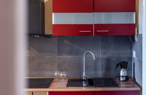 Vescovado Apartment | Top-Floor Apartment in Vescovado di Murlo with Shared Pool