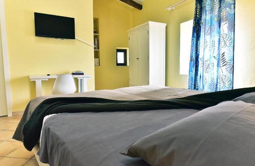 Campagnano di Roma Apartment | Torre antica suite
