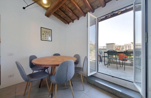 Rione XI Sant'Angelo Apartment | Torre Argentina