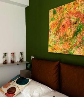 Margherita di Savoia House | Torre Girasale