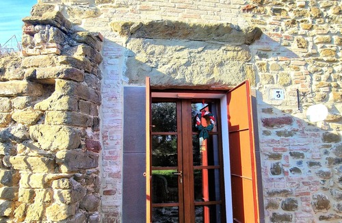 Torgiano Apartment | Tower of Time. Period residence in a tower from the 1400s. Nature, quiet and art