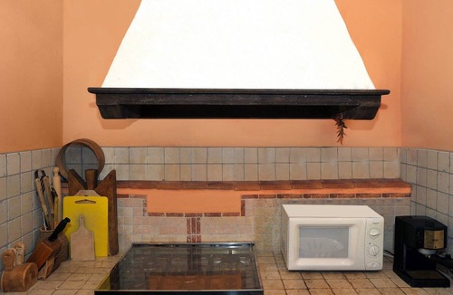 Villa Collemandina House | Traditional style stone cottage with private pool