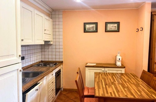 Settecamini Apartment | Tranquil Retreat Near Rome for 4