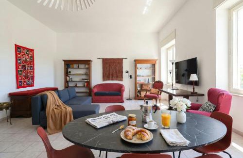 Quartiere XI Portuense Apartment | Trastevere Chic 2 Suite Home - Near Center & Station
