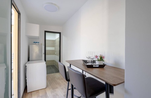 Municipio 2 Apartment | Traveler's Lairs - Elegant Shelters with Local Charm