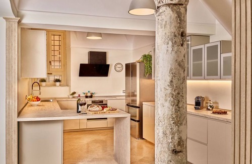 Rome City Centre Apartment | TreasureRome Trevi Signature Penthouse