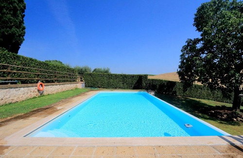 Corbara Apartment | Trianon Country - B - One Bedroom Apartment, Sleeps 4