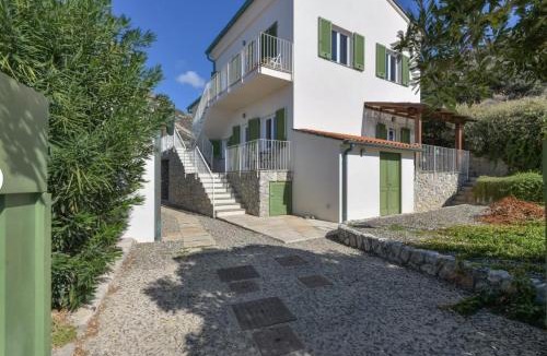 Pomonte Apartment | Trilocale Giglio - vista sul mare e sui tramonti