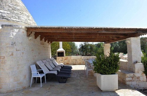 Ostuni House | Trulli in Valle d'Itra with Pool and Views