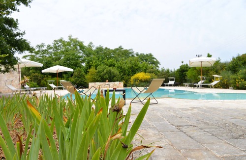 Specchiaruzzo House | Trullo 'Corte Del Camedrio 2' with Shared Terrace, Wi-Fi and Air Conditioning