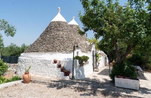 Putignano Villa | Trullo Nora with private pool near Alberobello