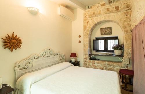 Putignano Villa | Trullo Nora with private pool near Alberobello