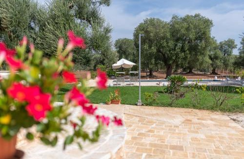 San Vito dei Normanni House | Trullo Sunrise - trullo con piscina Privata