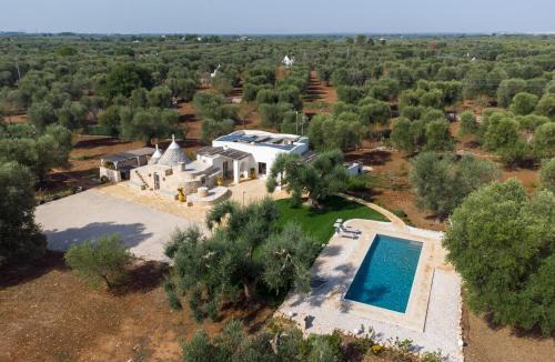 San Vito dei Normanni House | Trullo Sunrise - trullo con piscina Privata