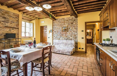 Cascine-La Croce Apartment | Tuscan Stone Apartment with Pool near Lucca