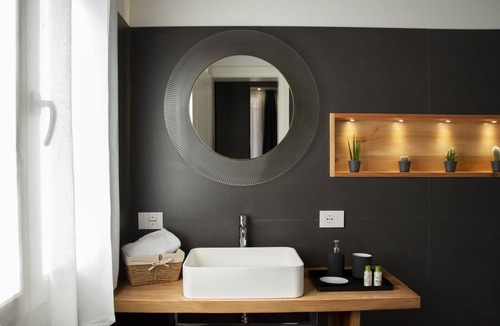 San Polo Apartment | Two bedroom apartment with ensuite bathrooms in a perfect location.