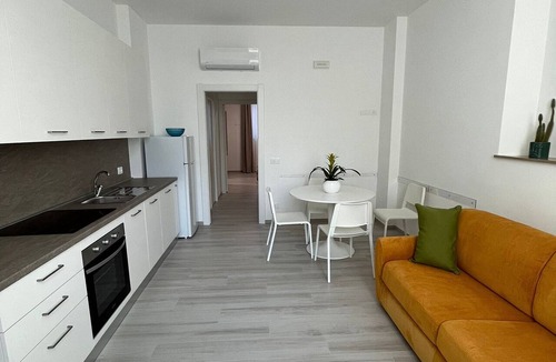 Paese Alto Apartment | Two-room apartment in the heart of San Benedetto—800 meters from the sea