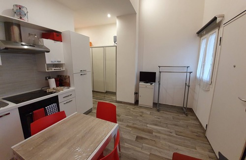San Donato Apartment | TWO-ROOM APARTMENT NEAR FAIR, HISTORICAL CENTER, UNIVERSITY AND S. ORSOLA HOSPITAL