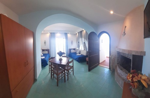 Anzio Apartment | Two-room apartment, terrace, sea front, floor 1 (Mimosa)